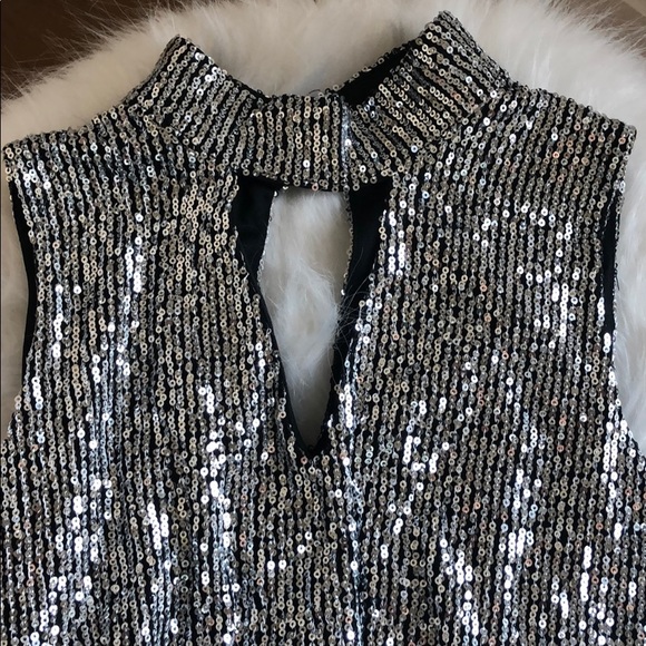 LAST 1! Silver Sequin Sleeveless Keyhole Top - Picture 6 of 6